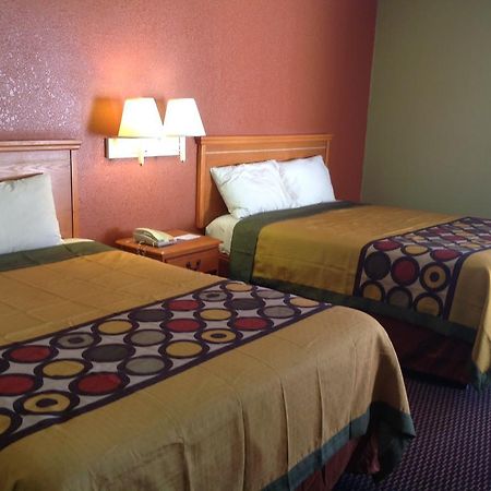 Americas Best Value Inn Pryor Pryor Creek Exterior photo